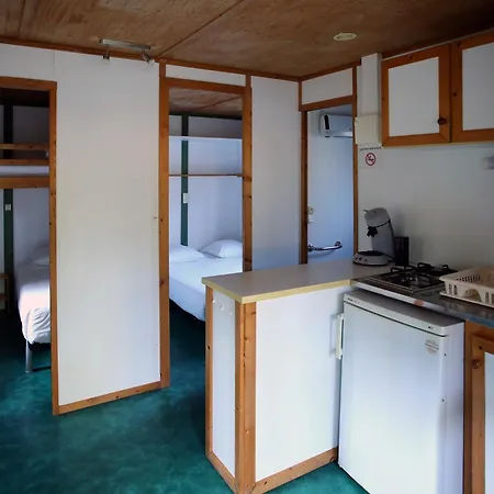 De La Base Nautique *