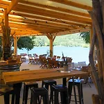 De La Base Nautique *