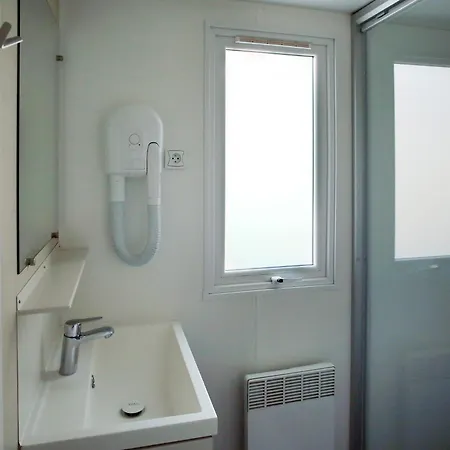 De La Base Nautique Camping *